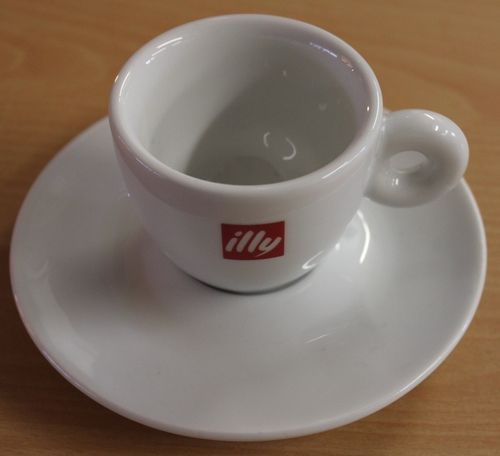 weiße Espresso-Gedeck "Illy"