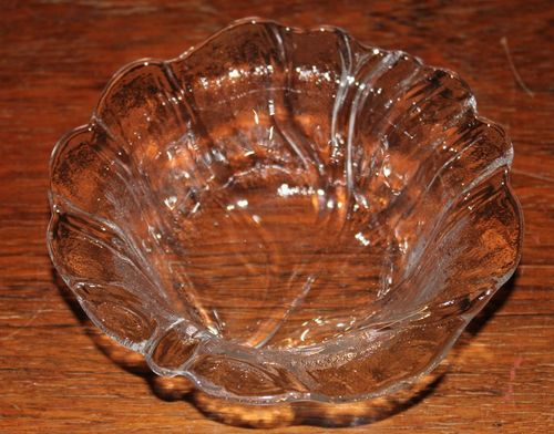 massive Glasschale "Blatt"