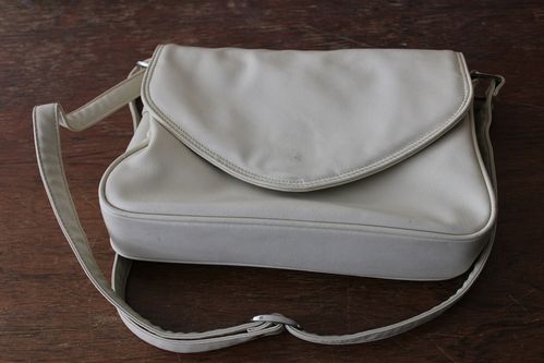 kleine Damen-Handtaschen / Schultertaschen